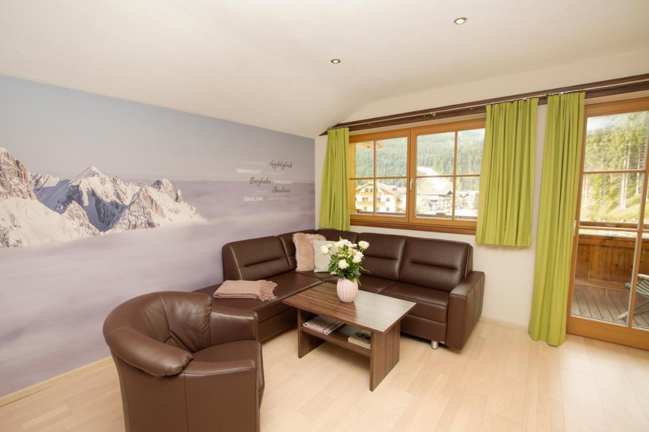 Ferienwohnung "Mein Alpenjuwel" Filzmoos Exterior photo